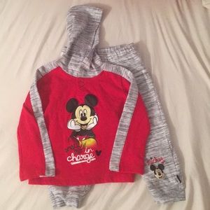 Disney Baby Sweatshirt / Sweatpants Outfit